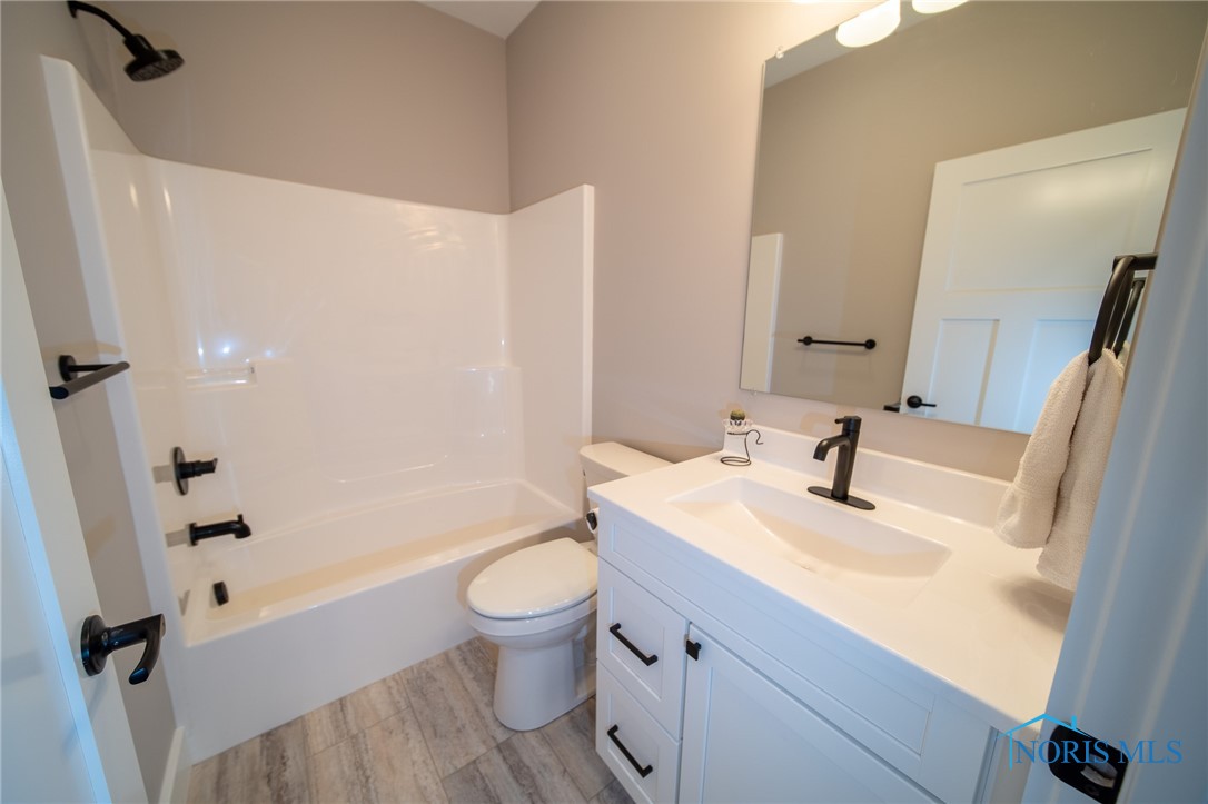 104 Knox Lane, Edgerton, Ohio image 14
