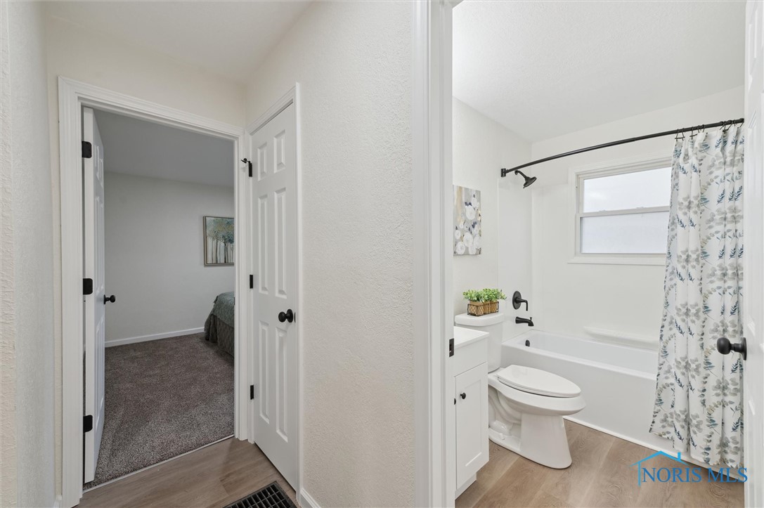 1006 Brookley Boulevard, Toledo, Ohio image 32