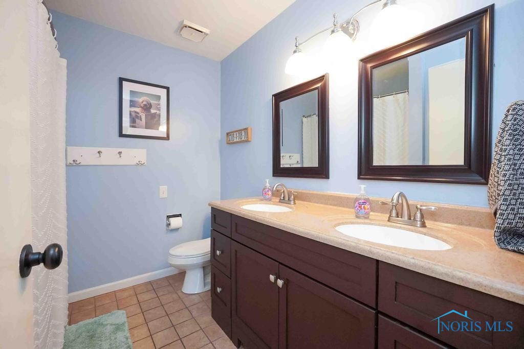 2057 Windsor Place, Findlay, Ohio image 40