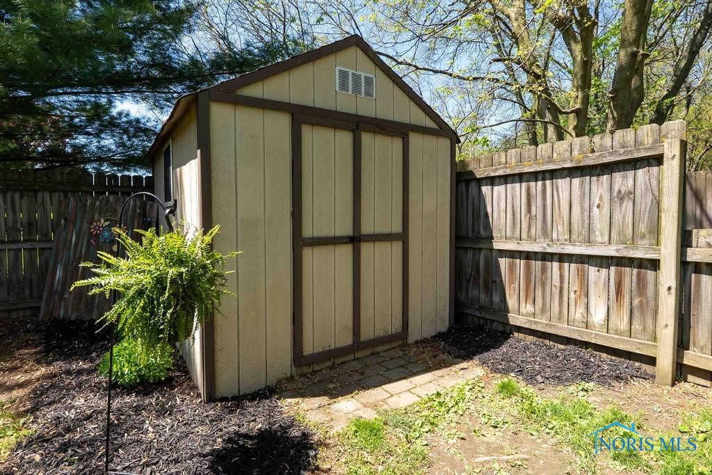 2057 Windsor Place, Findlay, Ohio image 10
