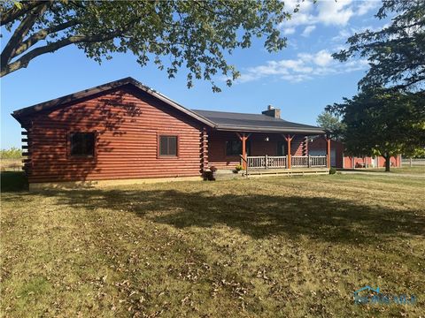 Tiny photo for 18142 Tontogany Road, Bowling Green, OH 43402 (MLS # 6136551)