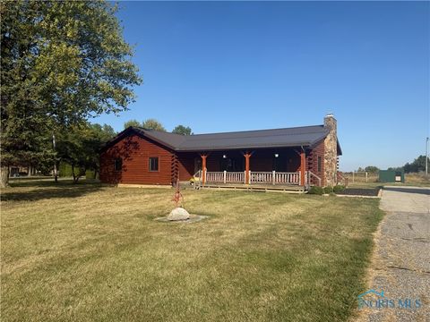Tiny photo for 18142 Tontogany Road, Bowling Green, OH 43402 (MLS # 6136551)