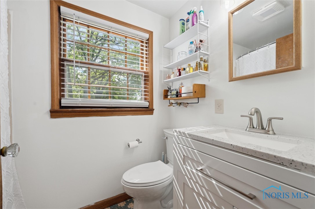 3425 Drummond Road, Toledo, Ohio image 21