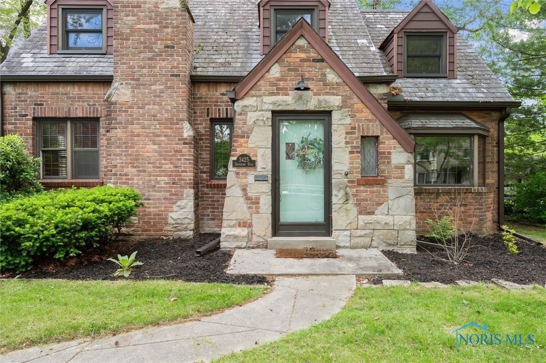 3425 Drummond Road, Toledo, Ohio image 2