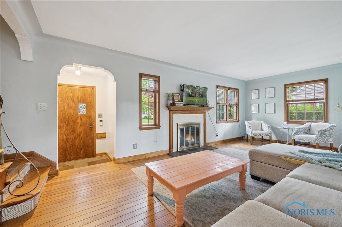 3425 Drummond Road, Toledo, Ohio image 8