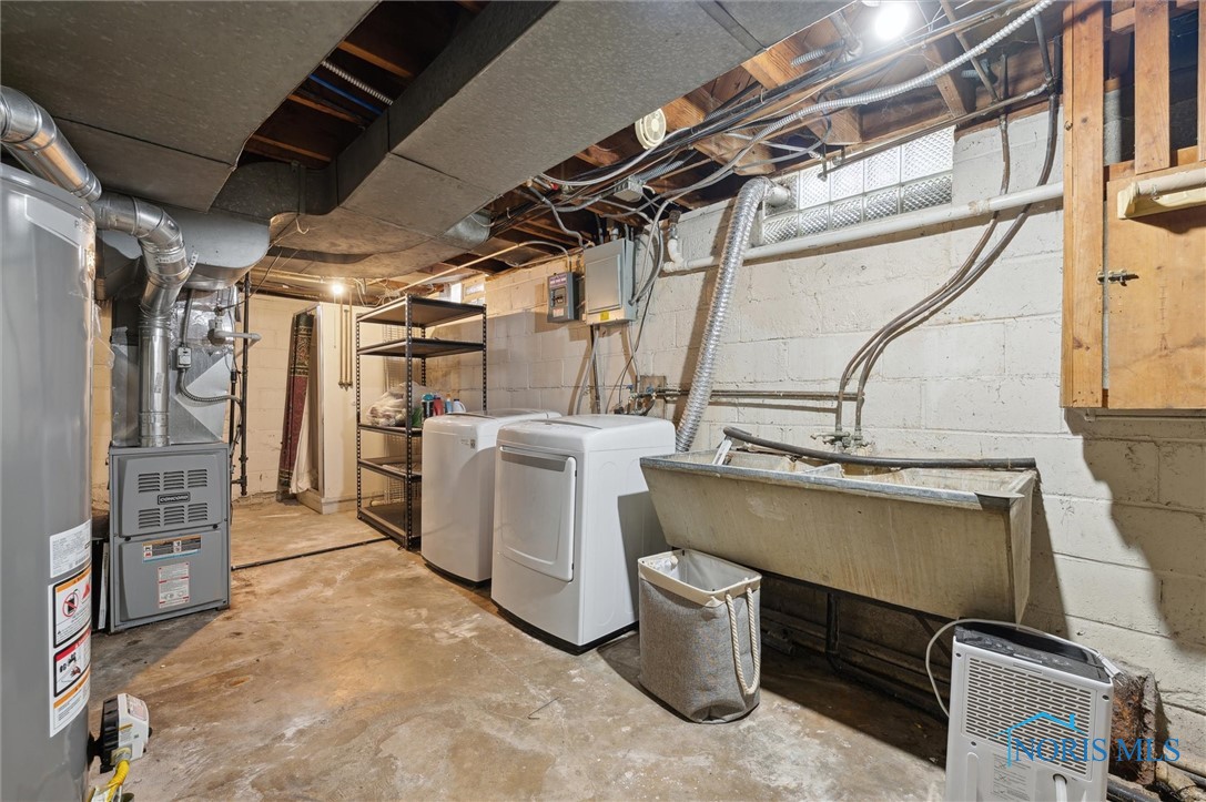 3425 Drummond Road, Toledo, Ohio image 33