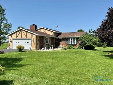 Photo for 410 E Bartlow Street