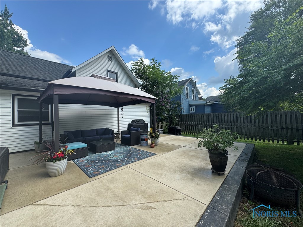 22 Norwood Avenue