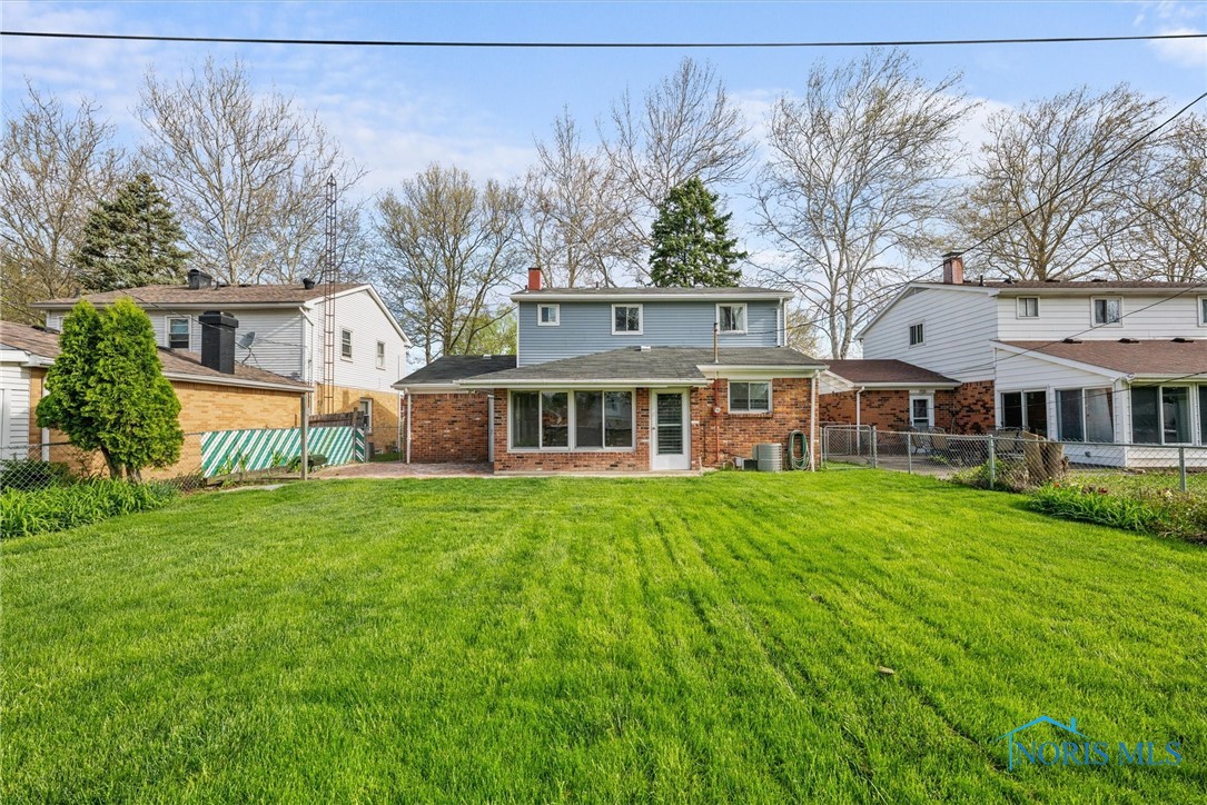 801 Regina Parkway, Toledo, Ohio image 39