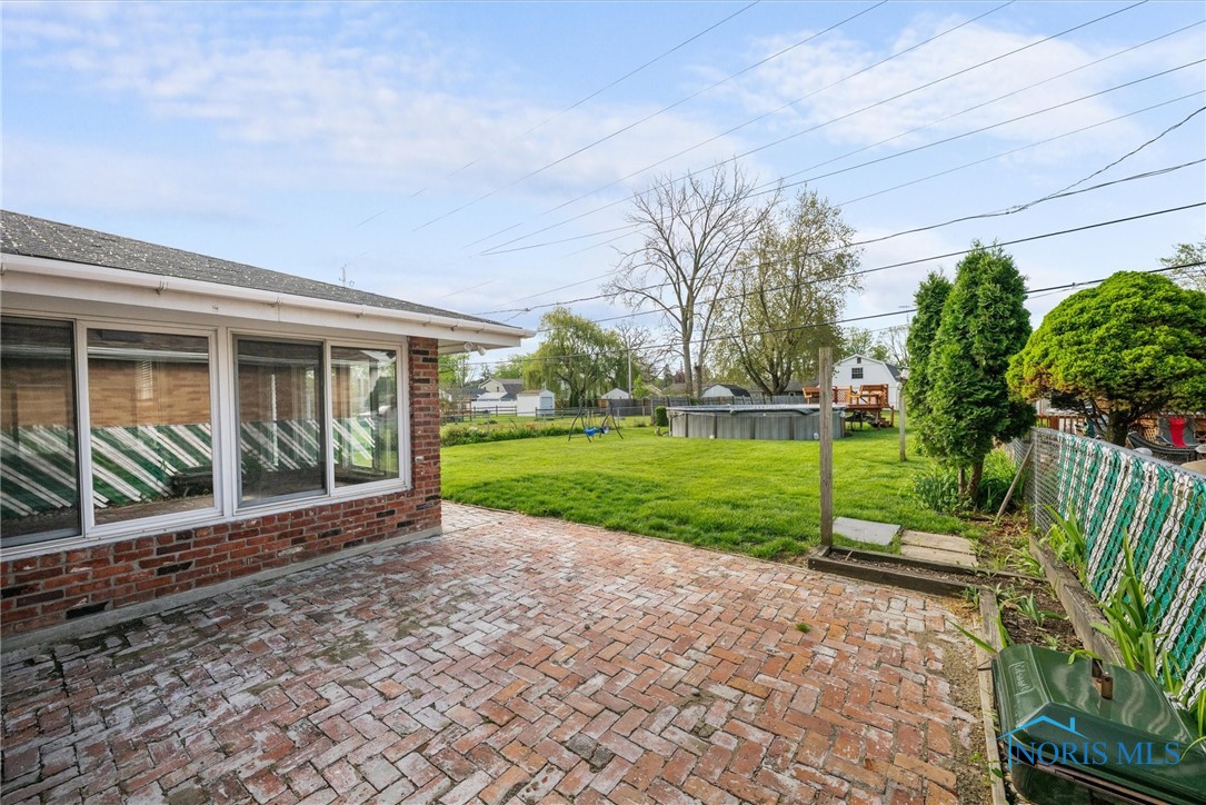 801 Regina Parkway, Toledo, Ohio image 35