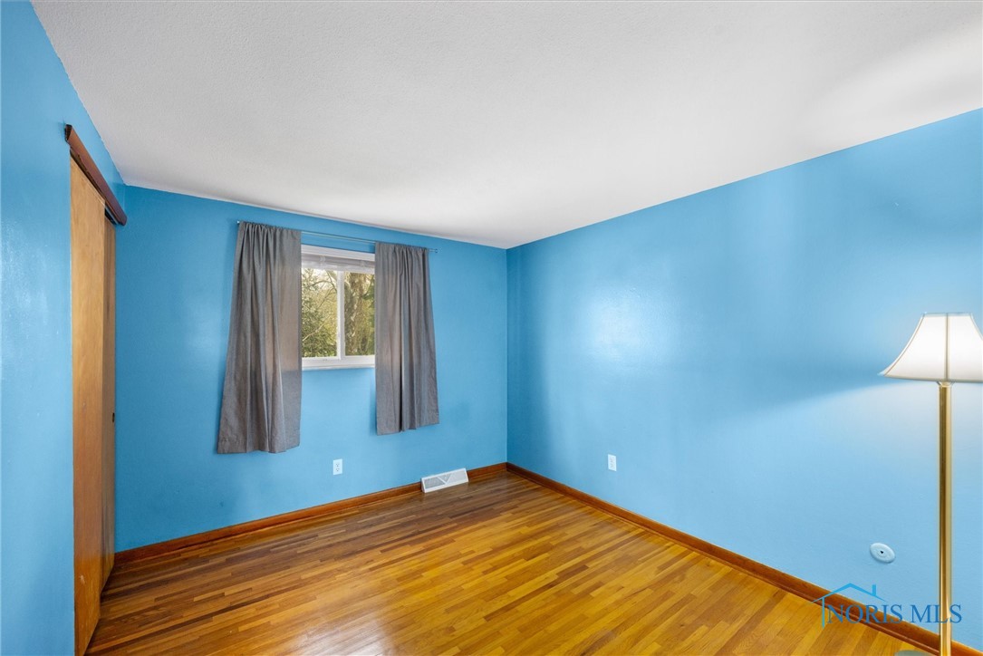 801 Regina Parkway, Toledo, Ohio image 22