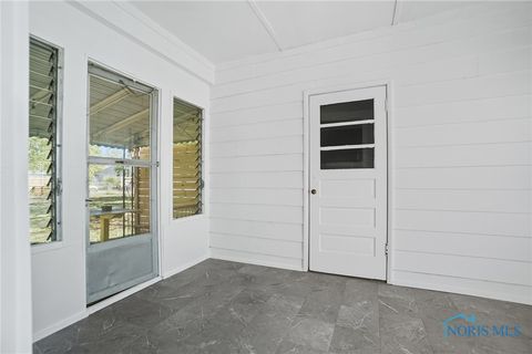 Tiny photo for 304 Prentiss Avenue, Findlay, OH 45840 (MLS # 6136641)