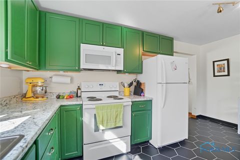 Tiny photo for 304 Prentiss Avenue, Findlay, OH 45840 (MLS # 6136641)
