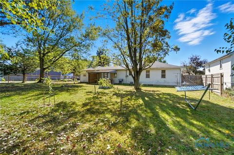 Tiny photo for 304 Prentiss Avenue, Findlay, OH 45840 (MLS # 6136641)