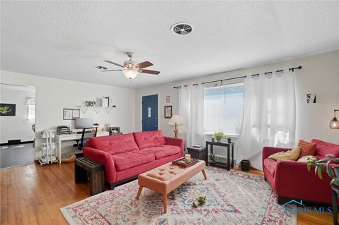 Tiny photo for 304 Prentiss Avenue, Findlay, OH 45840 (MLS # 6136641)