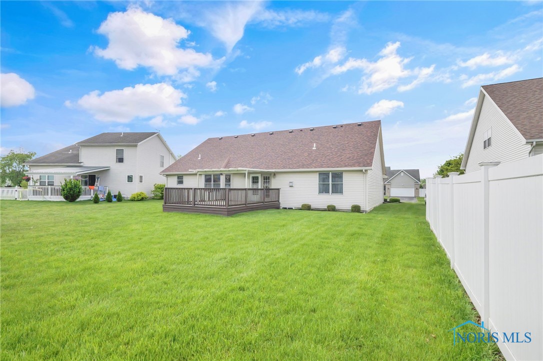 1330 Kennsington Drive, Findlay, Ohio image 38