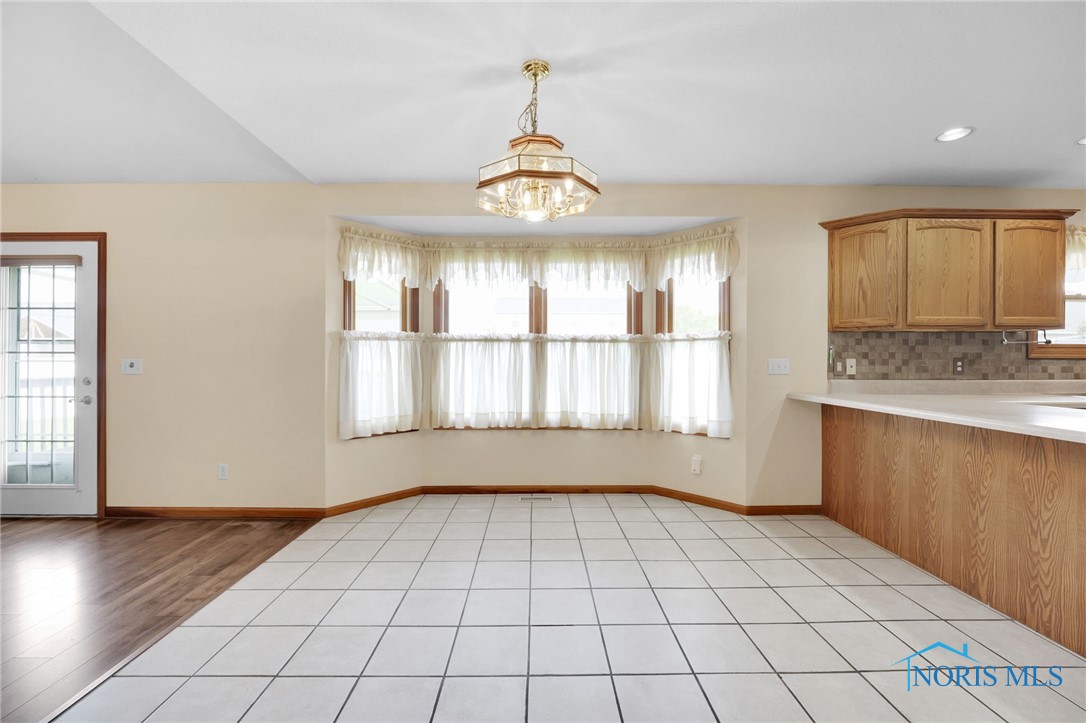1330 Kennsington Drive, Findlay, Ohio image 10