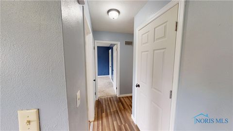 Tiny photo for 933 E Cole Road, Fremont, OH 43420 (MLS # 6136337)