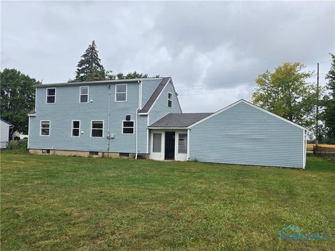 Tiny photo for 933 E Cole Road, Fremont, OH 43420 (MLS # 6136337)