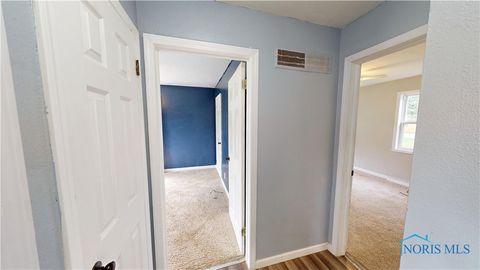 Tiny photo for 933 E Cole Road, Fremont, OH 43420 (MLS # 6136337)