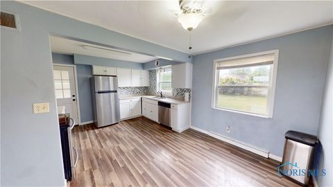 Tiny photo for 933 E Cole Road, Fremont, OH 43420 (MLS # 6136337)