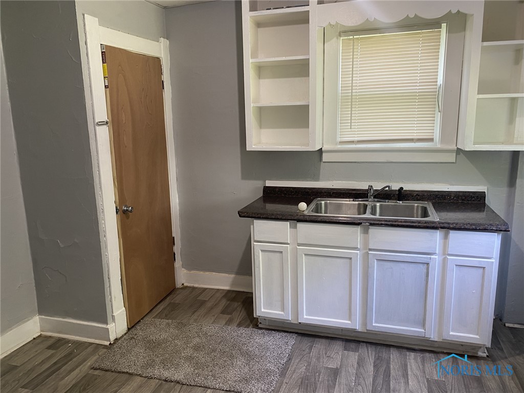 437 3rd Street, Toledo, Ohio image 4