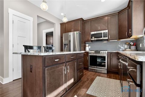 Tiny photo for 3289 Chasenwood Way, Perrysburg, OH 43551 (MLS # 6136070)