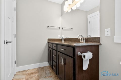 Tiny photo for 3289 Chasenwood Way, Perrysburg, OH 43551 (MLS # 6136070)