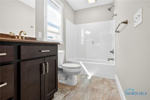 Tiny photo for 3289 Chasenwood Way, Perrysburg, OH 43551 (MLS # 6136070)