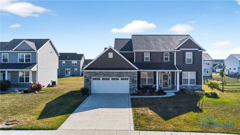 Photo of 3289 Chasenwood Way, Perrysburg, OH 43551 (MLS # 6136070)