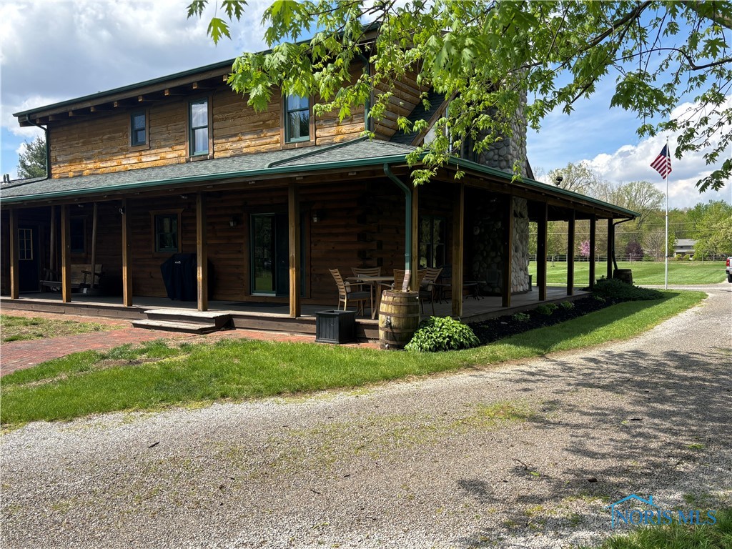 11961 Oak River Lane, Whitehouse, Ohio image 1