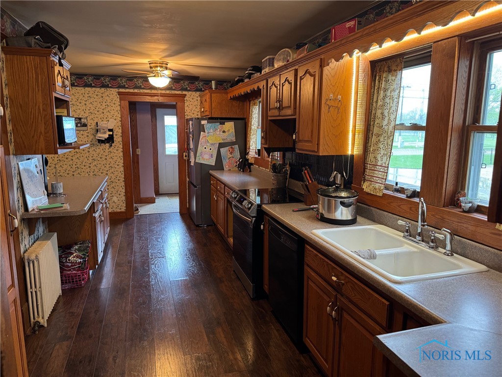 109 E Catherine Street, West Unity, Ohio image 3