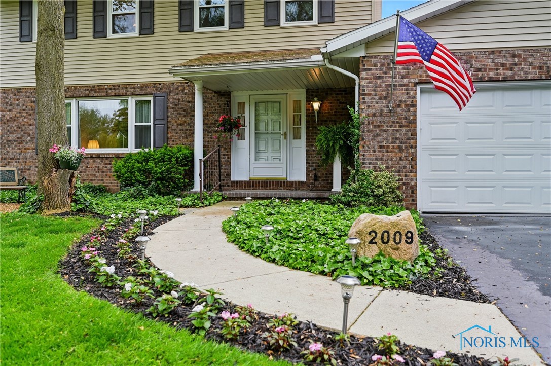 2009 Saratoga Drive, Findlay, Ohio image 2
