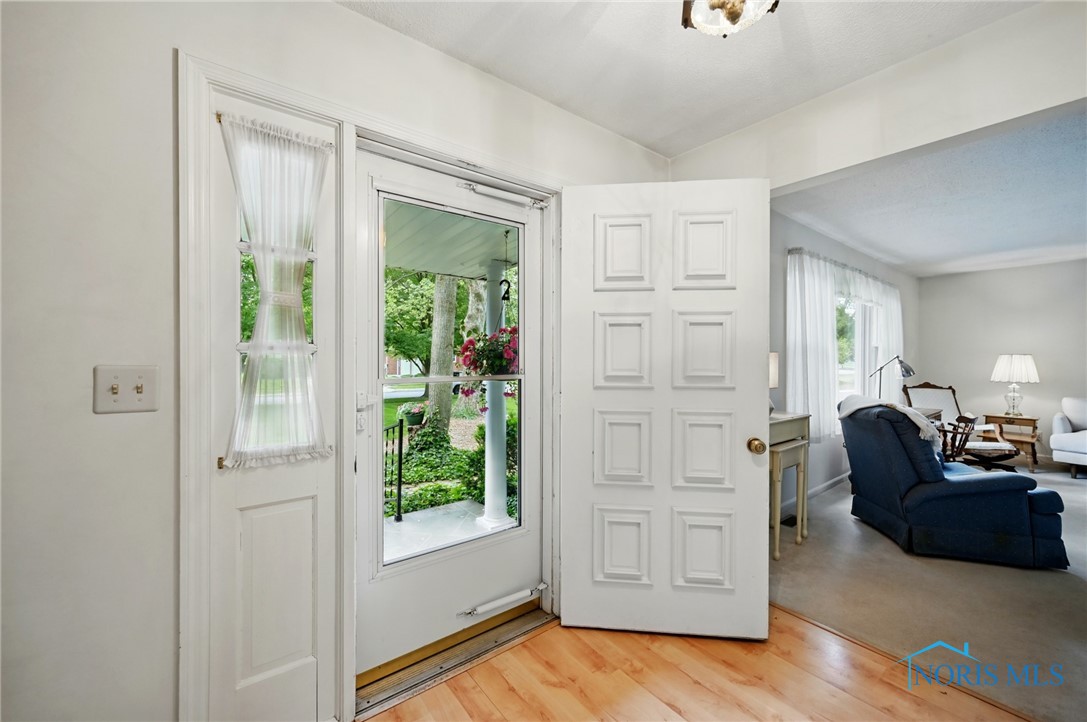 2009 Saratoga Drive, Findlay, Ohio image 4