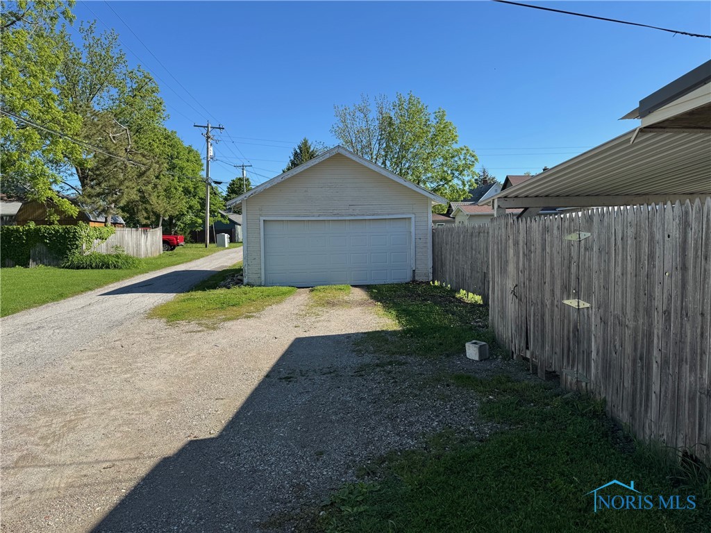 215 E Bryan Street, Bryan, Ohio image 5