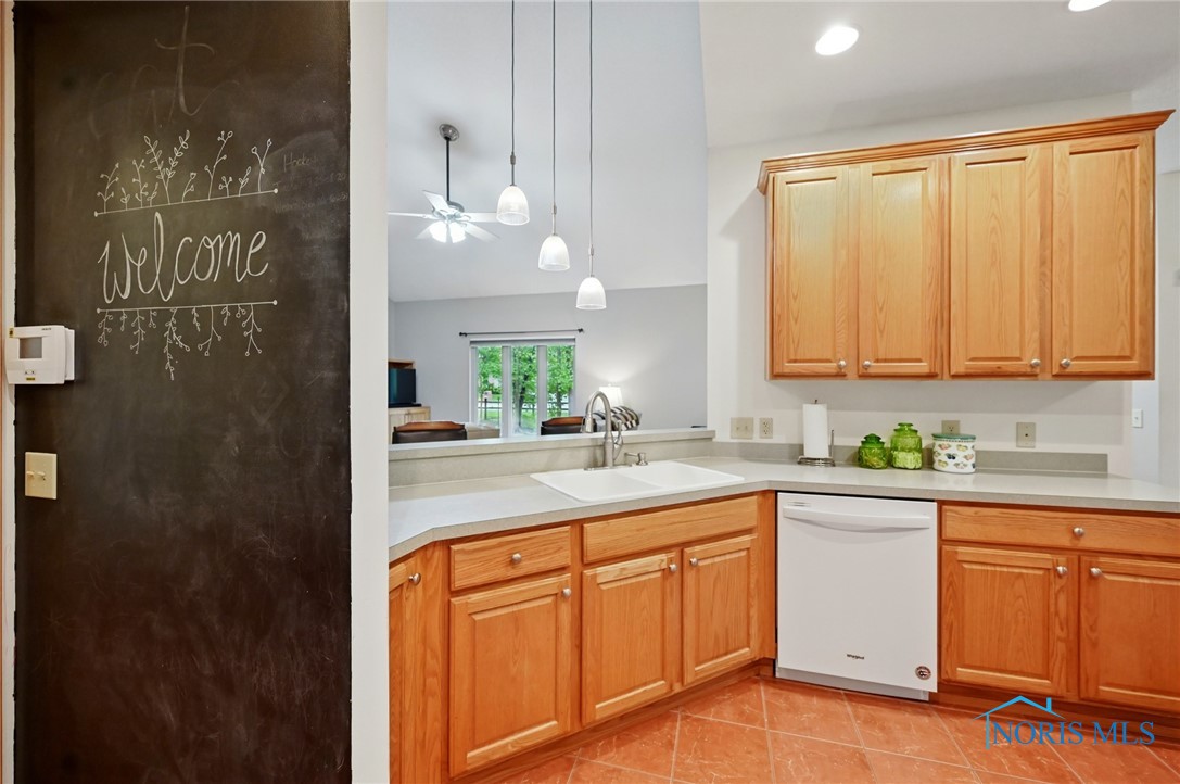 2714 Woodhaven Place, Findlay, Ohio image 13