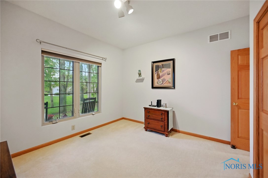 2714 Woodhaven Place, Findlay, Ohio image 34
