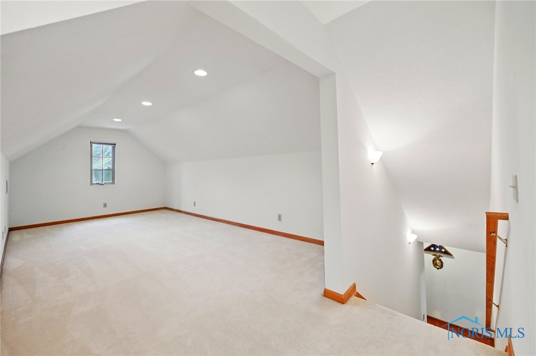 2714 Woodhaven Place, Findlay, Ohio image 35