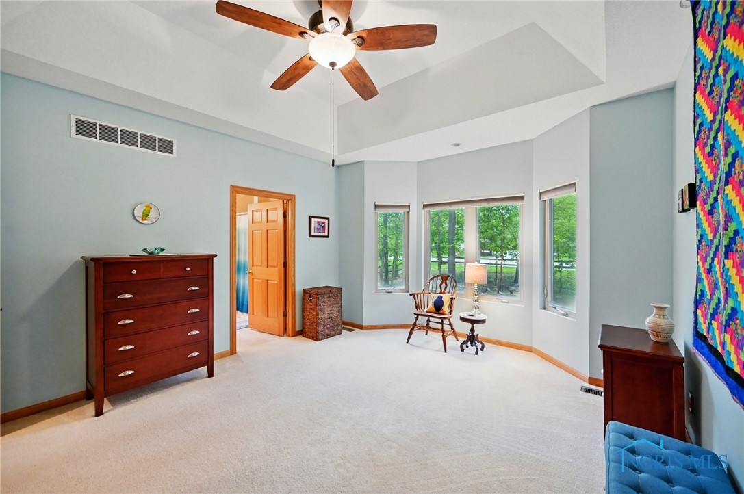 2714 Woodhaven Place, Findlay, Ohio image 25
