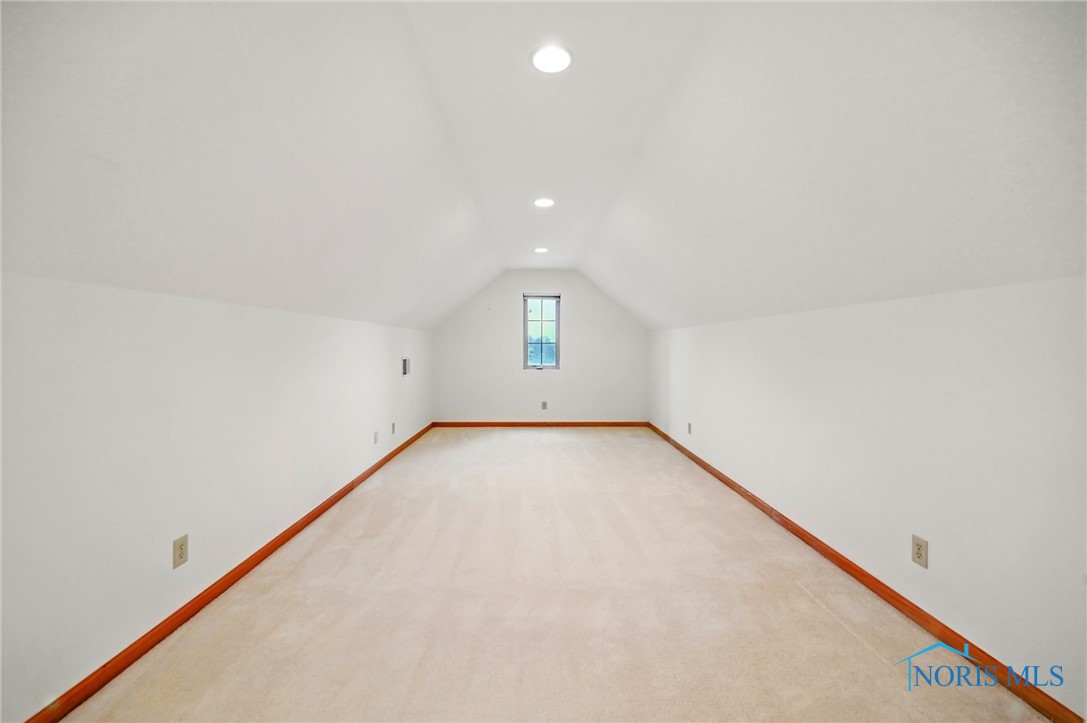 2714 Woodhaven Place, Findlay, Ohio image 36