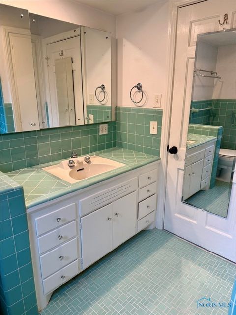 Tiny photo for 3225 Kenwood Boulevard, Toledo, OH 43606 (MLS # 6135672)