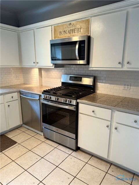 Tiny photo for 3225 Kenwood Boulevard, Toledo, OH 43606 (MLS # 6135672)