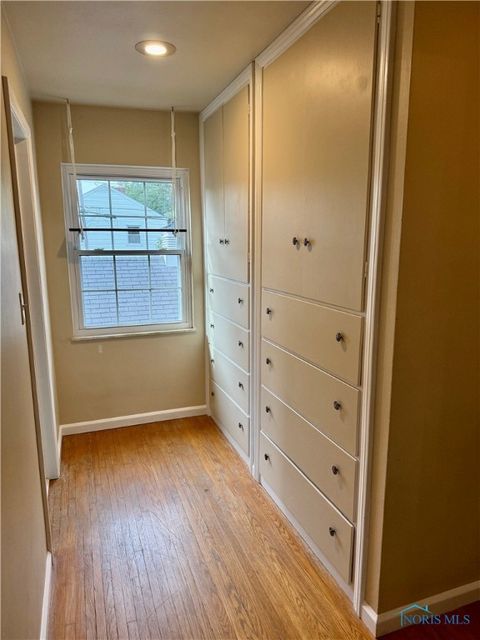 Tiny photo for 3225 Kenwood Boulevard, Toledo, OH 43606 (MLS # 6135672)