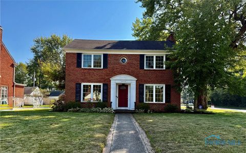 Tiny photo for 3225 Kenwood Boulevard, Toledo, OH 43606 (MLS # 6135672)