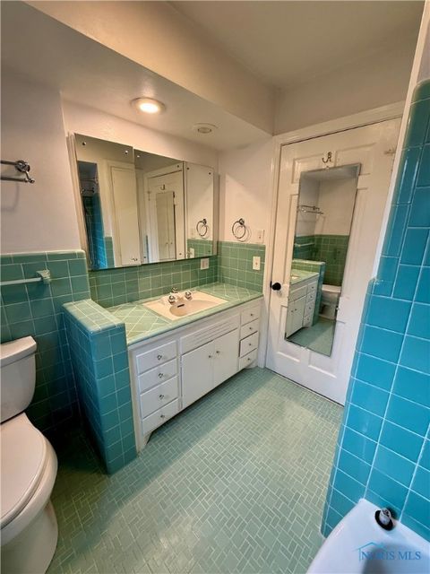 Tiny photo for 3225 Kenwood Boulevard, Toledo, OH 43606 (MLS # 6135672)