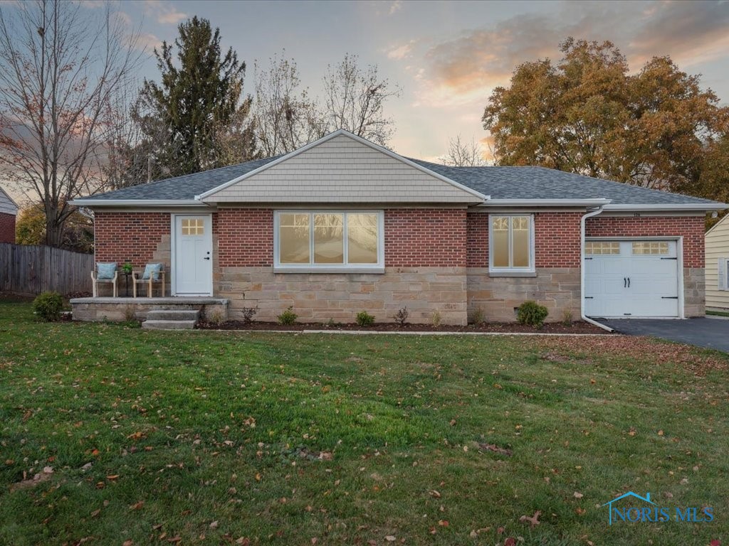 136 E Yates Avenue, Findlay, Ohio image 1