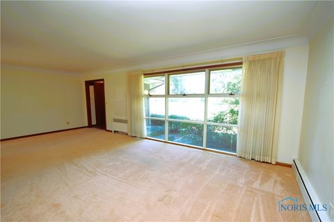 Tiny photo for 4225 Talwood Ln Ln, Toledo, OH 43606 (MLS # 6136938)