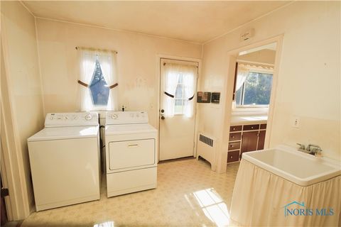 Tiny photo for 4225 Talwood Ln Ln, Toledo, OH 43606 (MLS # 6136938)