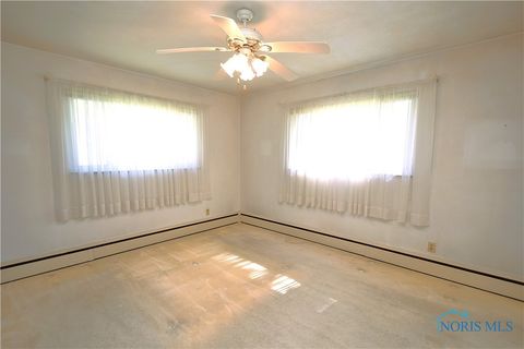 Tiny photo for 4225 Talwood Ln Ln, Toledo, OH 43606 (MLS # 6136938)