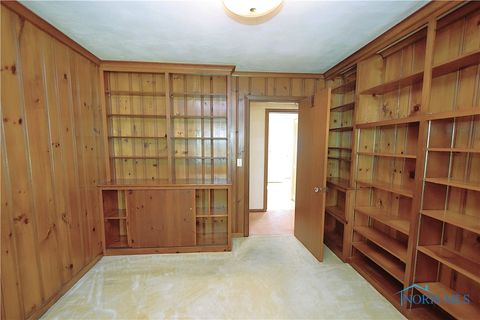 Tiny photo for 4225 Talwood Ln Ln, Toledo, OH 43606 (MLS # 6136938)